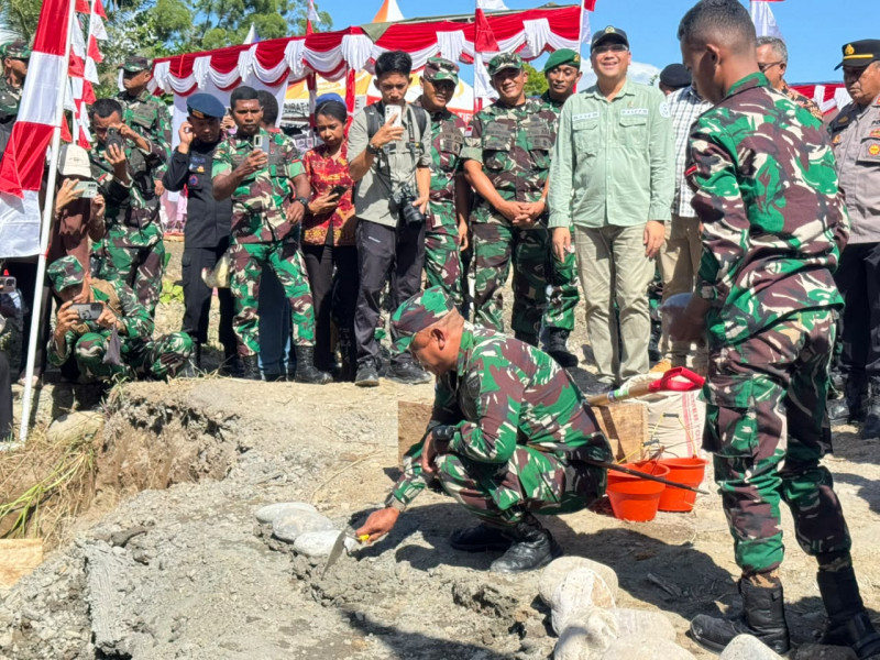 Pangdam XVII/Cenderawasih Pimpin Peletakan Batu Pertama Jembatan Garuda Merah Putih di Mimika
