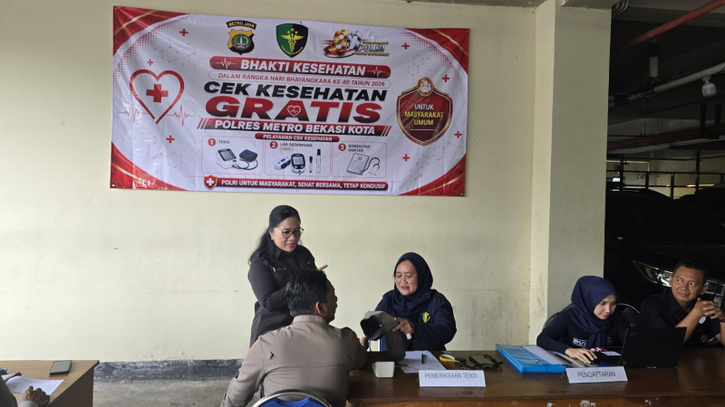 Polres Metro Bekasi Kota Sukses Gelar Baktikes Gratis Sambut Hari Bhayangkara ke-80
