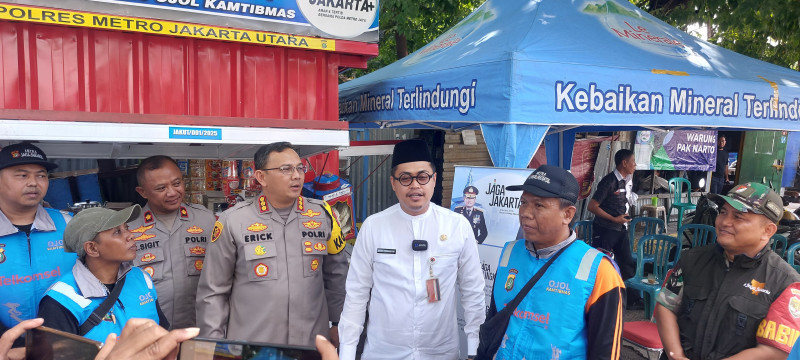 Kapolres Metro Jakarta Utara Launching Booth Container Ojol Mart di Tanjung Priok