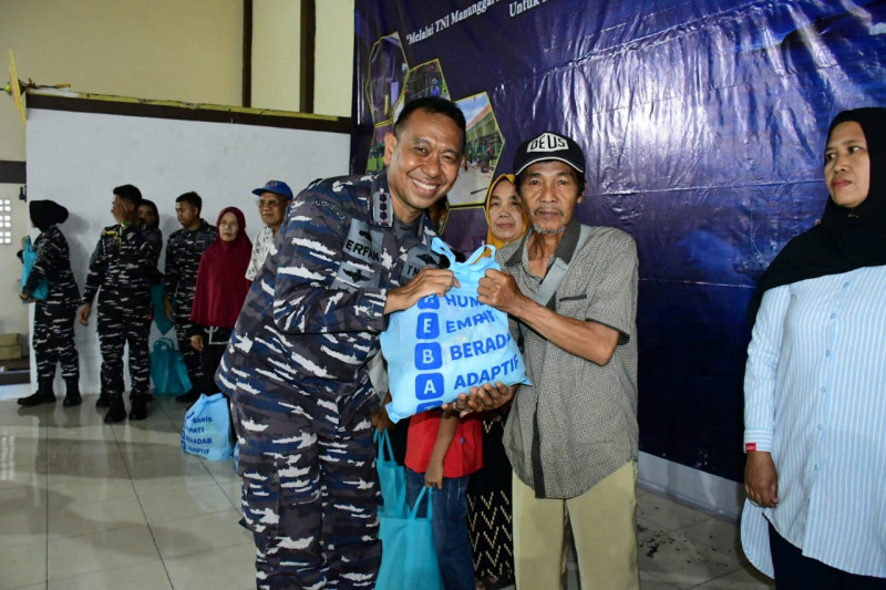 Komandan Lanal Bandung Dampingi Pangkoarmada RI Gelar Peresmian Bakti TNI AL/TMMD Tahun 2025 di Kota Tasikmalaya