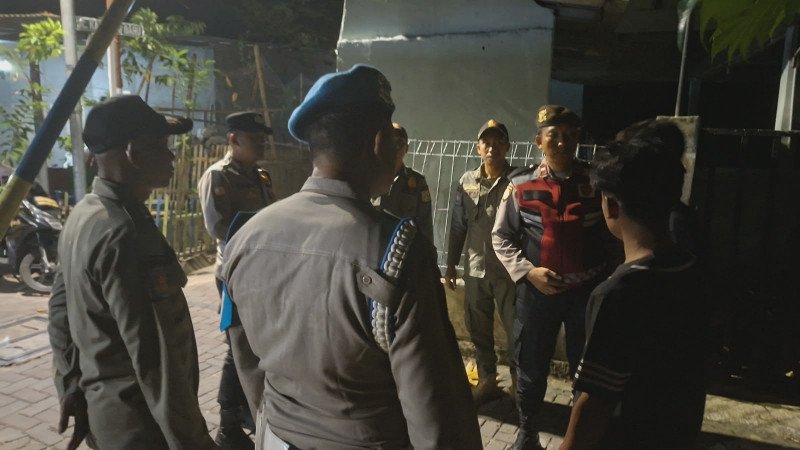 Patroli Gabungan Malam Polsek Kepulauan Seribu Selatan Intensifkan Sosialisasi Layanan 110 dan Antisipasi Guantibmas