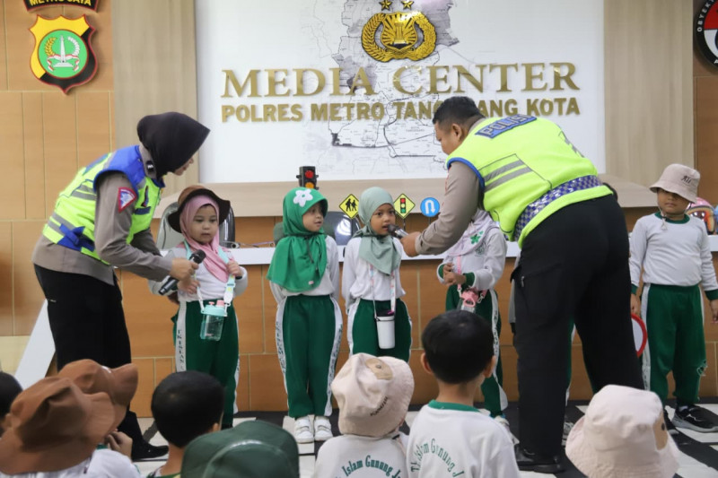 Sat Lantas Polres Metro Tangerang Kota Edukasi Anak TK Lewat Program Polisi Sahabat Anak