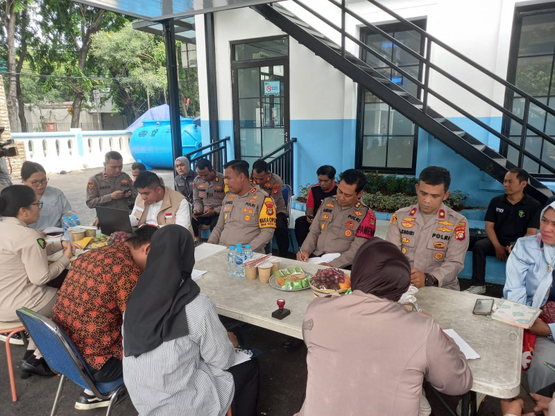 Wakapolres Metro Jakarta Utara Tinjau Kesiapan Operasional SPPG 1 Pegangsaan Dua