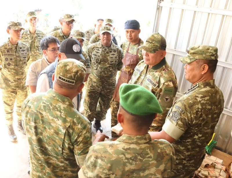 Wapang TNI dan Menhan RI Tinjau Yon TP di Jawa Tengah, Perkuat Kesiapan Pertahanan dan Ketahanan Wilayah