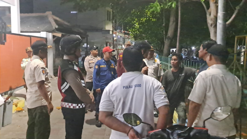 Polsek Kepulauan Seribu Utara Gelar Patroli Malam Aman Nusa l 2025 Jaga Jakarta Tetap Kondusif