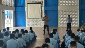 Kapolres Metro Jakarta Utara Gelar Police Go To School Sosialisasikan Antisipasi Tawuran di SMK Perguruan Cikini