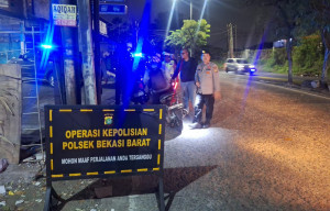 Polsek Bekasi Barat Patroli KRYD dan Razia Stasioner, Antisipasi Kejahatan Jalanan dan Tawuran