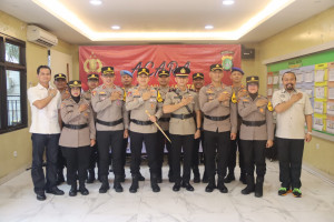 Upacara Penyerahan Jabatan Kasatpamobvit Polres Kepulauan Seribu Berjalan Khidmat dan Lancar