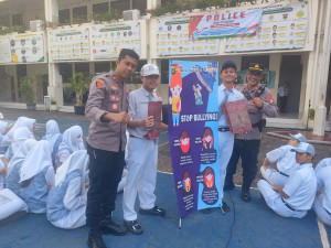 Police Goes to School, Polsek Kelapa Gading Ajak Siswa SMA Islam Al Azhar Cegah Bullying dan Kekerasan Digital