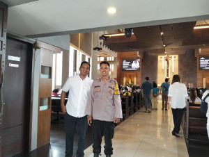 Polsek Metro Penjaringan Perketat Pengamanan Ibadah Kenaikan Yesus Kristus, Ribuan Jemaat Beribadah Khidmat dan Aman