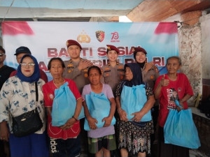 Bakti Sosial Bareskrim Polri Warnai HUT Reserse ke 78 di Penjaringan