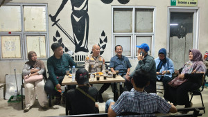 Jaga Jakarta On The Spot : Kapolsek Pondok Gede Perkuat Sinergi dengan Universitas Islam As-Syafi'iyah Melalui Ngopi Bareng