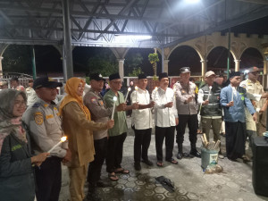 Polres Kepulauan Seribu Amankan Pawai Malam Takbiran Idul Fitri 1447 H dalam Rangka Ops Ketupat Jaya 2026