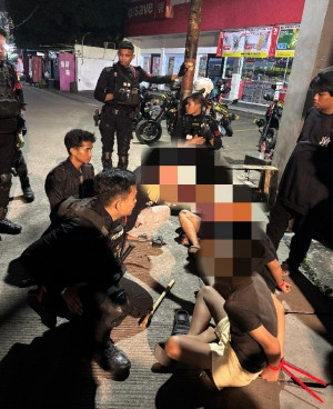 Antisipasi Tawuran Dini Hari, Tim Patra Satbrimob Polda Metro Jaya Amankan Pemuda Membawa Senjata Tajam di Bekasi