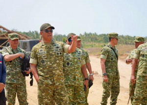 Wapang TNI Tinjau Karya Bakti, Pembangunan KDKMP dan Yonif TP 842/Badak Sakti di Pandeglang
