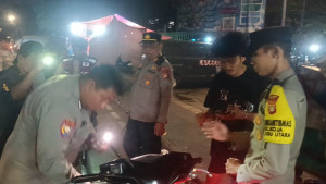 Polsek Koja Tingkatkan Patroli Dini Hari, Satu Motor Tanpa STNK Diamankan