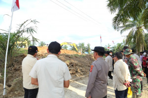Kepala Staf Kepresidenan RI Berikan Apresiasi kepada Polri atas Pembangunan Hunian Tetap di Aceh Tamiang