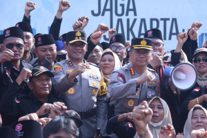 Kapolda Metro Jaya Pimpin Apel Siaga Potmas Perkuat Sinergi Jaga Kamtibmas Jakarta