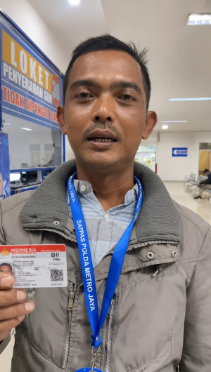 Pemohon SIM Sampaikan Terima Kasih atas Pelayanan Satpas Daan Mogot