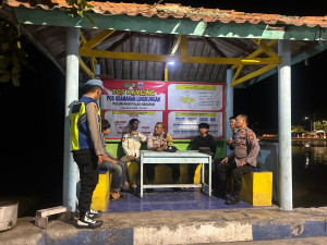Patroli Malam Gabungan Polsek Kepulauan Seribu Utara, Cegah Guantibmas dan Sosialisasikan Layanan 110