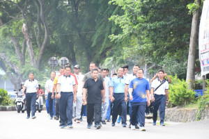 Rayakan HUT Ke 80 TNI AL, Lanal Sabang Gelar Olahraga Bersama Forkopimda