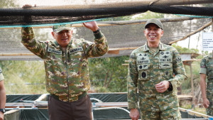 Pangdam Jaya Dampingi Kunjungan Menhan RI ke Yonif TP 899/BATA Satya Gardapati