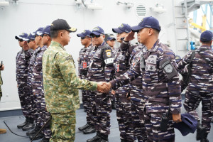 Panglima TNI Tinjau Kecanggihan KRI Prabu Siliwangi-321 Yang Tiba dari Italia