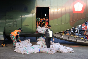Hercules TNI AU Mendarat di Lanud Sjamsudin Noor Bawa Kekuatan Baru dari Kemhan RI, Penanganan Karhutla Kalimantan Selatan Kian Diperkuat