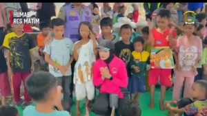 Bhayangkari Peduli, Berikan Bantuan dan Trauma Healing bagi Warga Terdampak Gempa di Manggarai Timur