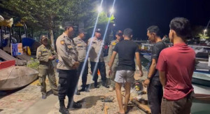 Tiga Pilar Kepulauan Seribu Selatan Pantau dan Bina Pos Kamling Wujudkan Lingkungan Aman dan Kondusif