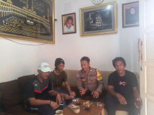 Jakarta On The Spot di Pulau Kelapa, Bhabinkamtibmas Sosialisasikan Layanan Polri 110 dan Ajak Warga Jaga Kamtibmas
