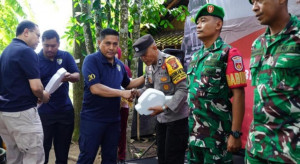 Perkuat Mobilitas Polisi Penolong, Polri Serahkan Kendaraan Operasional untuk Bhabinkamtibmas