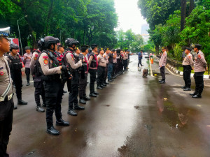 Jaga Rasa Aman Warga Polda Metro Jaya Gelar Patroli Skala Besar di Enam Wilayah