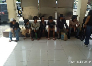 Razia PMKS di Halte Busway Permai, Polsek Koja Amankan 8 Orang