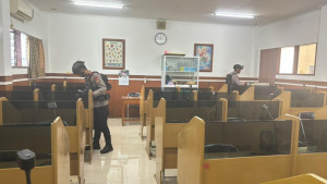Respons Cepat Brimob Polda Metro Jaya Hadapi Ancaman Bom di SMA Jatinegara