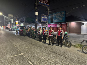 Jaga Kamtibmas, Polsek Bekasi Barat dan Koramil 01 Kranji Gelar Patroli Gabungan