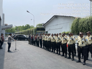 Polsek Pademangan Gelar Apel Pengamanan Aksi Unjuk Rasa Gard antara di PT Charoen Pokphand Indonesia