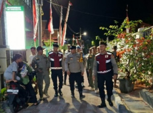 Layanan Polisi 110 Disosialisasikan, Polsek Kepulauan Seribu Selatan Imbau Warga Waspada Kebakaran dan Ombak Tinggi