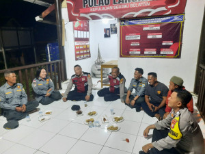 Patroli Malam Jakarta On The Spot, Polsek Kepulauan Seribu Selatan Perkuat Pengamanan Dermaga dan Edukasi Wisatawan