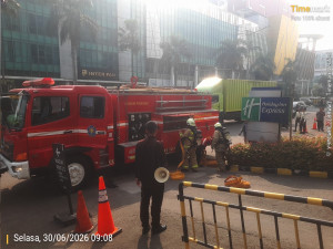 Polsek Metro Penjaringan Kawal Simulasi Evakuasi Kebakaran di Mall Emporium