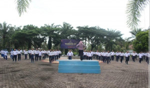 Lanal Bengkulu Gelar Olahraga Bersama, Wujudkan Prajurit dan Keluarga Yang Prima