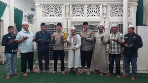 Pererat Silaturahmi dan Sinergi, Wakapolres Metro Jakarta Utara Kunjungi Masjid Keramat Luar Batang
