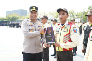 Apel Bersama Potensi Masyarakat di Bundaran PIK Icon Wujud Sinergi Polri dan Masyarakat Jaga Kamtibmas Jakarta Utara