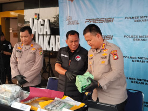 Satresnarkoba Polres Metro Bekasi Kota Tangkap Jaringan Pengedar Sabu, Sita 2 Kilogram Barang Bukti Diamankan