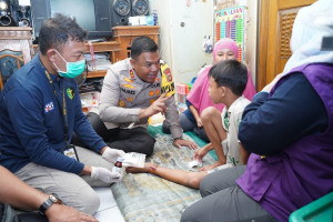 Polri Datangi Rumah Siswa SDN Kalibaru 01: Hadirkan Rasa Aman Lewat Trauma Healing Door To Door