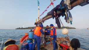 Antisipasi 3C Satpol airud Polres Kepulauan Seribu Gelar Patroli Dialogis Laut Jaga Kamtibmas Kondusif