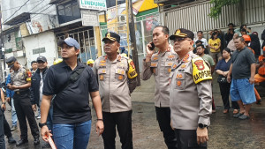 Kapolres Metro Jakarta Utara Tinjau Lokasi Kebakaran di Penjaringan, Lima Orang Meninggal Dunia