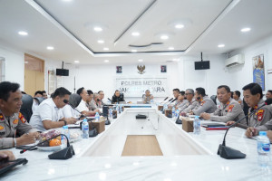 Komisi III DPR RI Tinjau Kinerja Polres Metro Jakarta Utara, Soroti Penguatan Bhabinkamtibmas dan Penanganan Curanmor