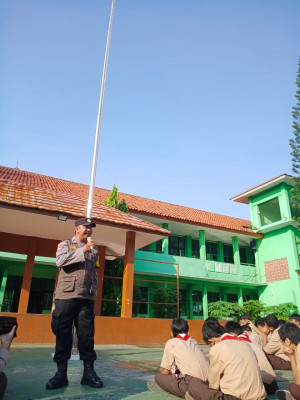 Edukasi Ribuan Pelajar, Polsek Bekasi Utara Gelar Binluh Kenakalan Remaja di SMPN 5