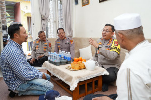 Kapolres Metro Jakarta Utara Silaturahmi Ke Kediaman Habib Boften di Tanjung Priok